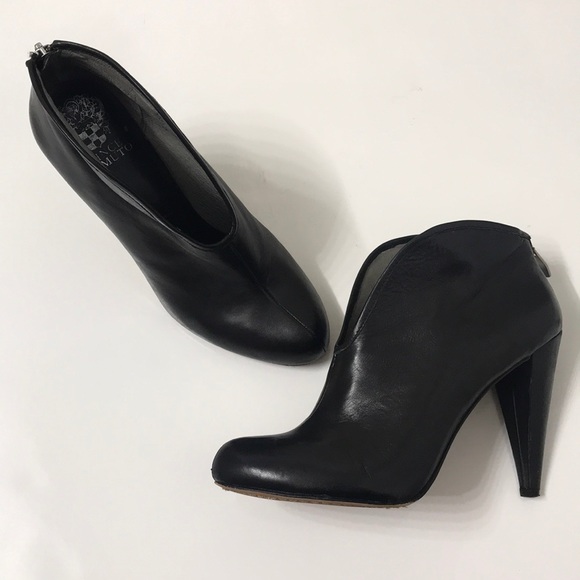 vince camuto vyammi bootie